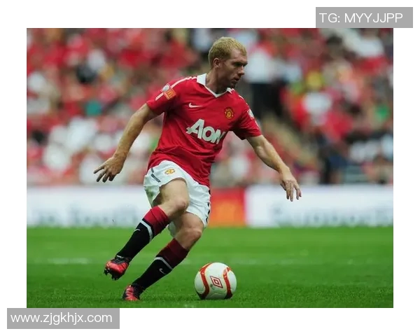 足球明星高清挂图展现球场风采与个人魅力的完美结合